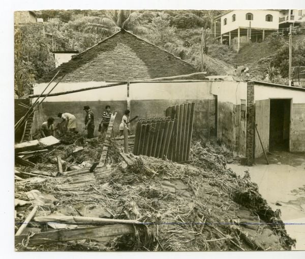 Enchente em Iconha  (5/12/1984) por Romero Mendonça/A Gazeta