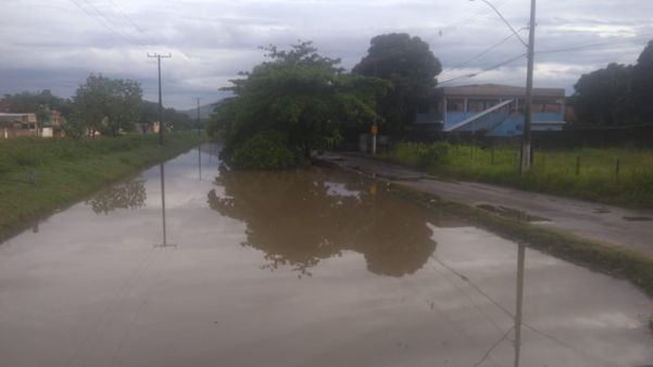 Alagamento por conta da forte chuva em Cobilândia, Vila Velha por Internauta