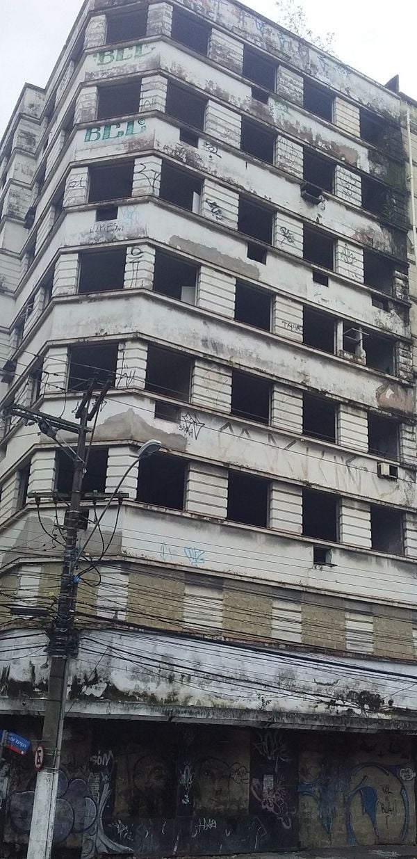 Fotos mostram imóveis abandonados no Centro de Vitória por Divulgação | Defensoria Pública do Espírito Santo