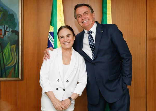 Presidente da República Jair Bolsonaro durante encontro com Regina Duarte 