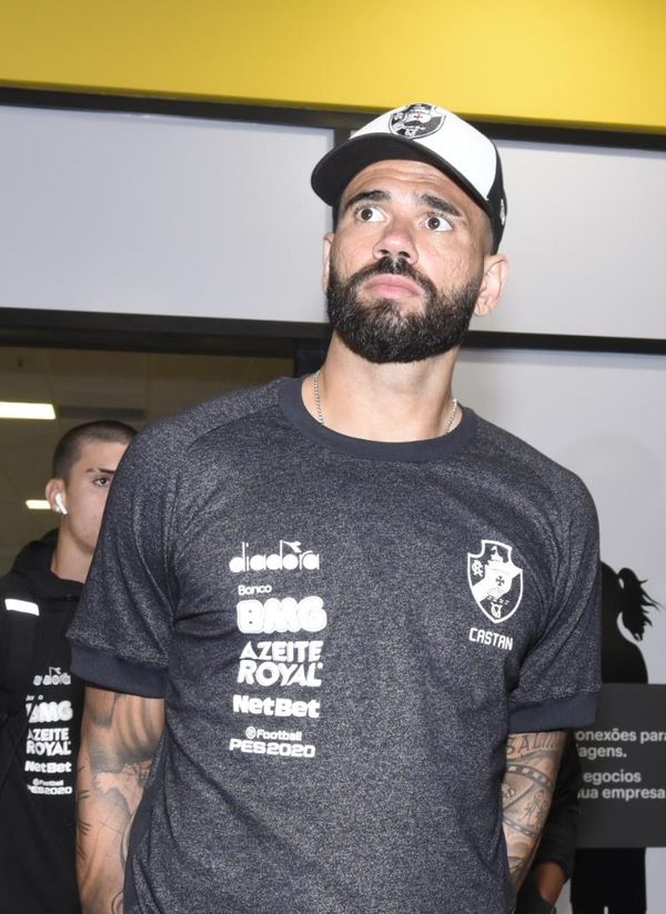 Delegação do Vasco chega ao Espírito Santo para confronto contra o Boavista por Carlos Alberto Silva