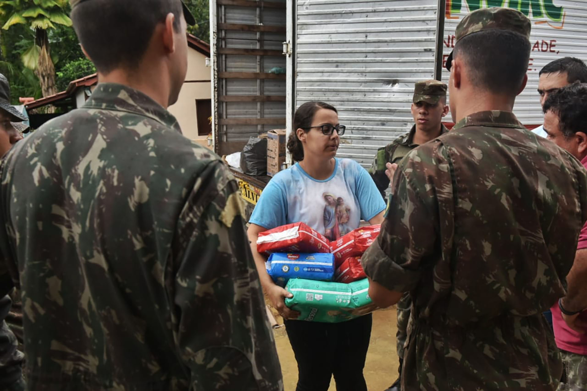 Iconha recebe ajuda do Exército