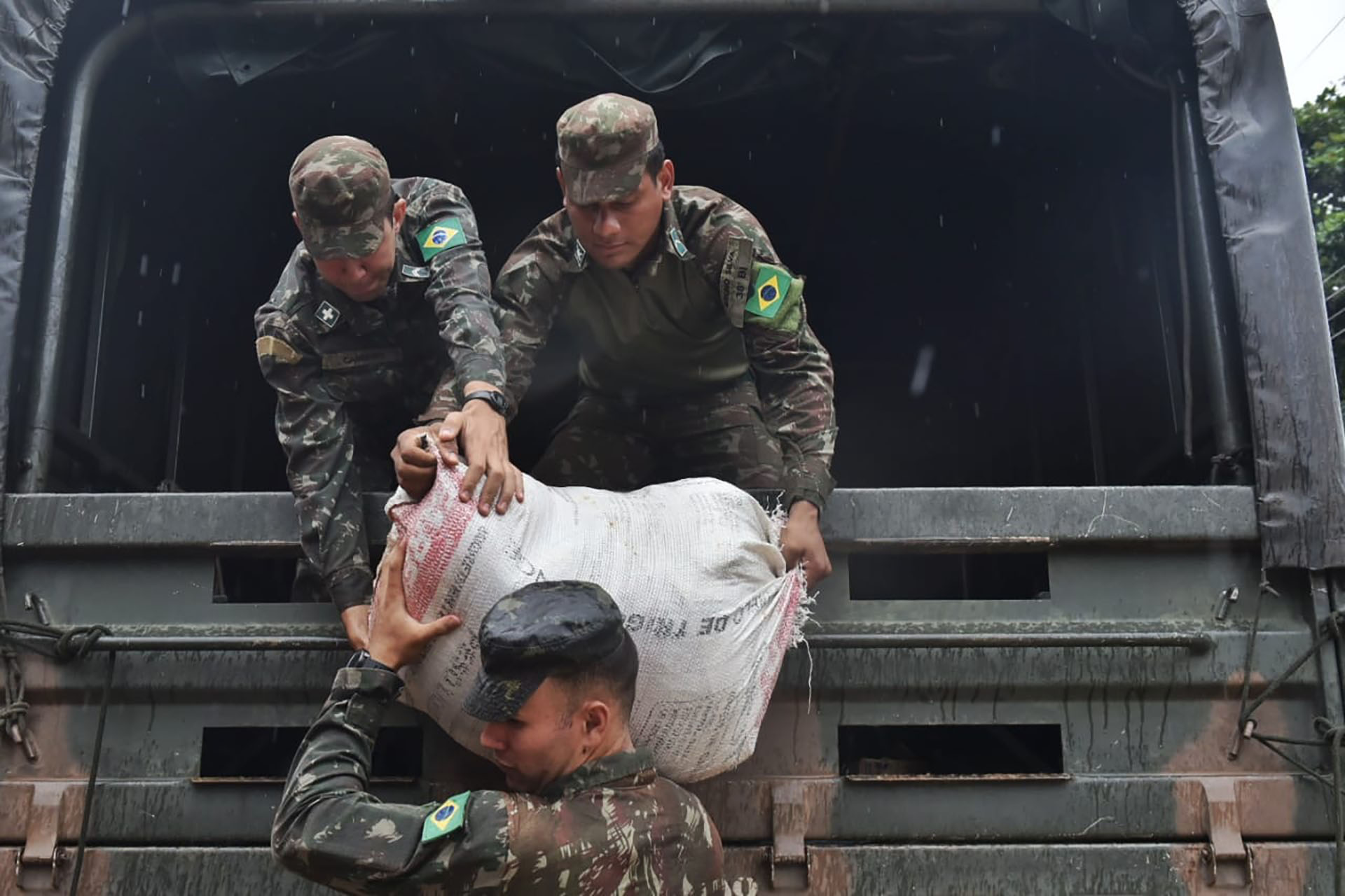 Iconha recebe ajuda do Exército