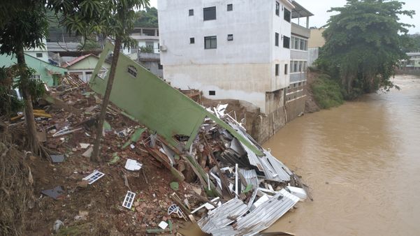 Imagens de drone  mostram danos causados pela chuva em Iconha por Marcel Alves