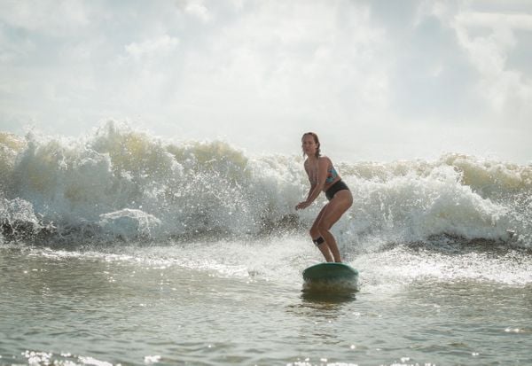 Janda Tamara de Sousa: mulheres no surfe capixaba por Arquivo pessoal