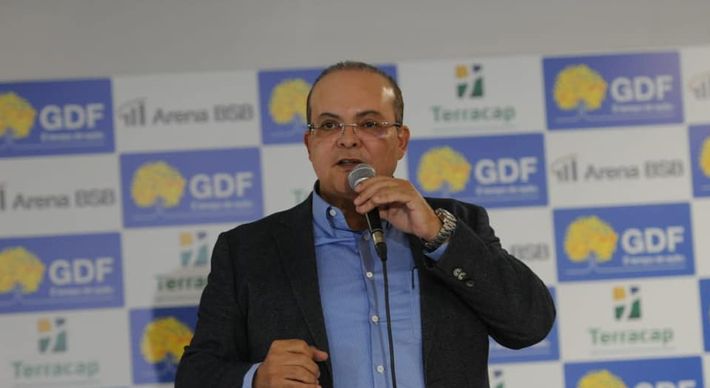 De acordo com relatório da PF, recursos destinados a duas mulheres foram usados para pagar cabos eleitorais do então candidato