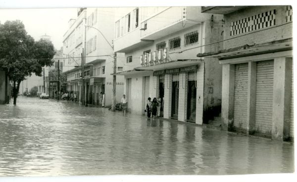 Em 1979, água invadiu casas e comércios de Colatina; prejuízo foi tido como "incalculável" na época por Acervo | A Gazeta