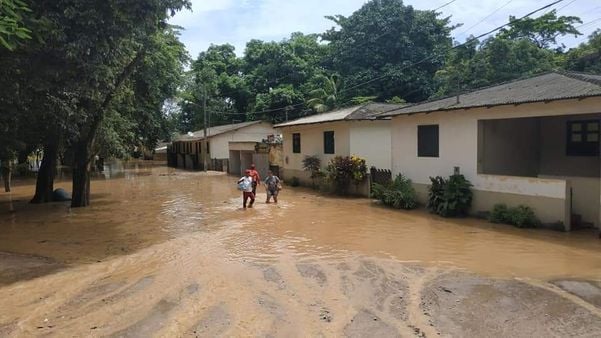Enchente chega ao município de Itapemirim e 100 famílias já estão desabrigadas por PMI