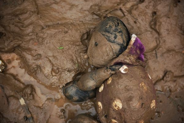 Estragos causados pela chuva que atingiu o município de Castelo no último sábado (25) por Fernando Madeira