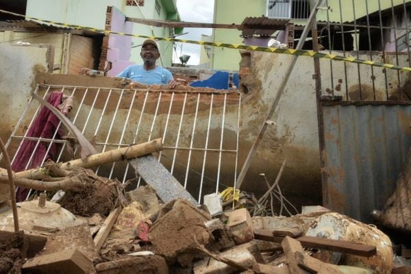 Estragos causados pela chuva que atingiu o município de Castelo no último sábado (25) por Fernando Madeira