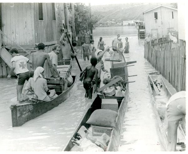 Nova enchente também causou prejuízos em Colatina, em novembro de 1981 por Acerco | A Gazeta