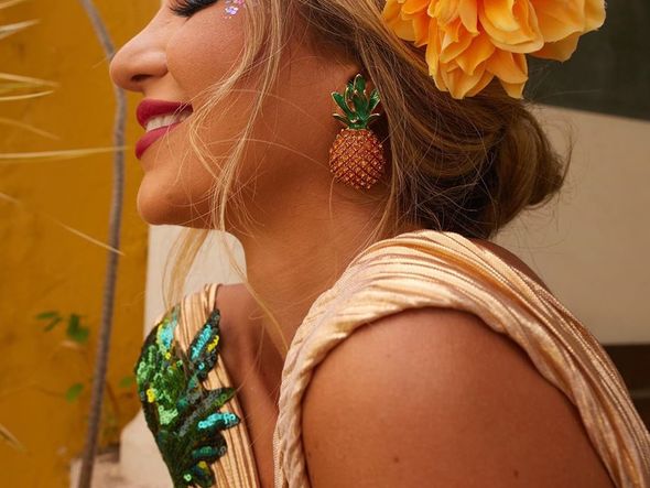 Acessórios da marca capixaba Cloé Handmade para o carnaval 2020 por Divulgação