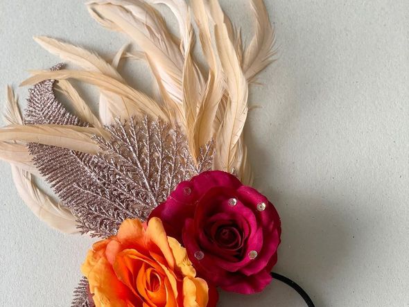 Tiara da marca capixaba Cloé Handmade para o carnaval 2020 por Divulgação
