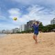 Dia de sol na praia de Itaparica