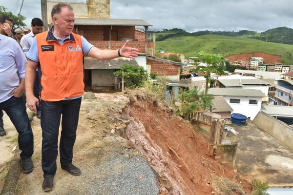 Governador Renato Casagrande visitando a cidade de Iúna por Fernando Madeira