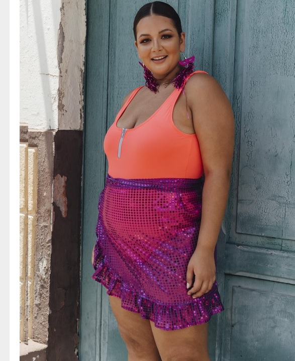 Saia de paetê da 787 Shirts para o carnaval 2020 por Divulgação