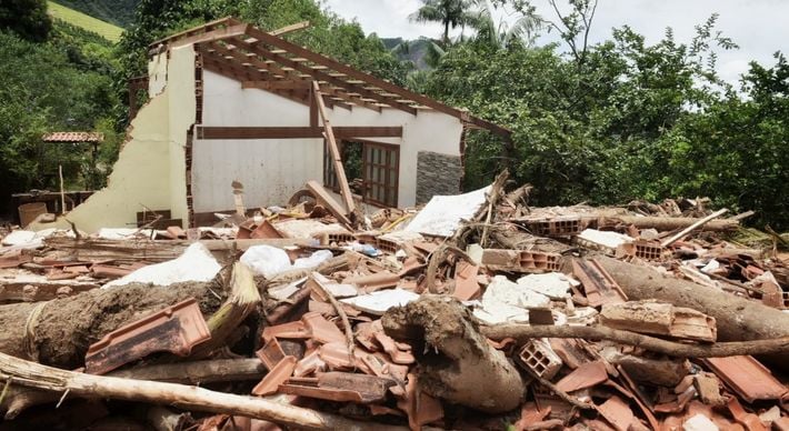 Levantamento feito por A Gazeta mostra como as mudanças climáticas somadas à ocupação desordenada das cidades aumentam o risco de vida da população