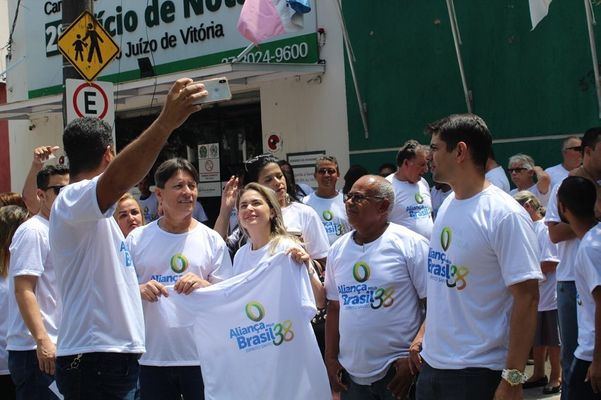 Políticos do PSL realizam evento para coleta de assinaturas para o Aliança pelo Brasil em Vitória. Crédito: Reprodução