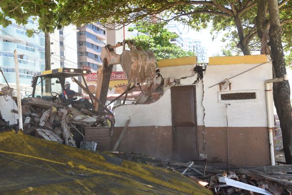 Os atuais estabelecimentos amanheceram impedidos de funcionar devido a determinação judicial por Ricardo Medeiros