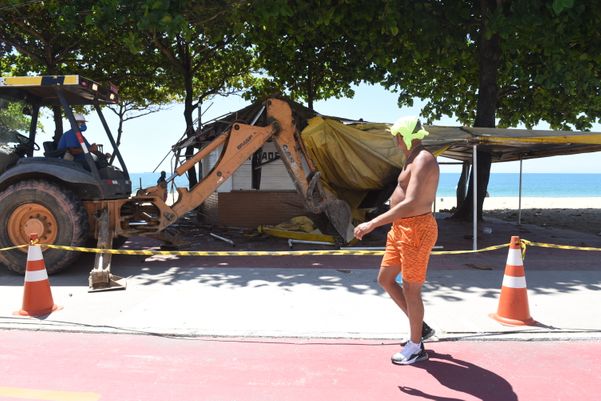 Os atuais estabelecimentos amanheceram impedidos de funcionar devido a determinação judicial por Ricardo Medeiros