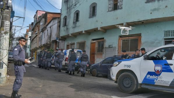 O fotógrafo Fernando Madeira acompanhou a Polícia Militar nesta quarta-feira (5) na Operação Anóxia, realizada no Complexo da Penha, em Vitória