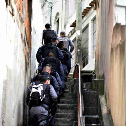 Imagem - Após confrontos, PM ocupa Complexo da Penha por tempo indeterminado