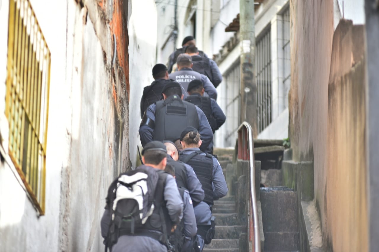 Operação da Polícia Militar no Complexo da Penha, em Vitória
