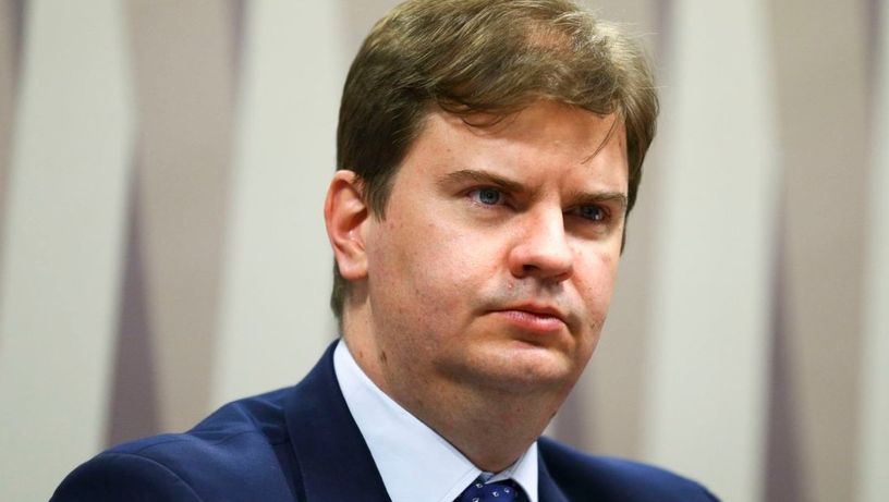 Ministro Gustavo Canuto é exonerado