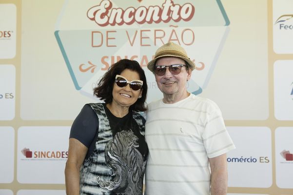 Ligia e Idalberto Moro: confraternização do setor atacadista do ES. . Crédito: Damon Almeida