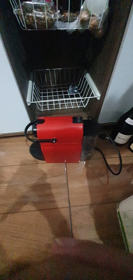 Porteiro é preso em flagrante por envolvimento em um esquema de furto em um prédio na Praia do Canto por Polícia Civil