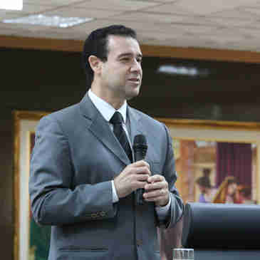 Imagem - Ministro do STJ anuncia aposentadoria e abre vaga para indicação de Bolsonaro