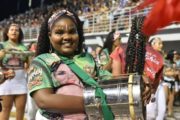 Ensaio técnico da Escola de Samba Unidos de Jucutuquara  por Fernando Madeira