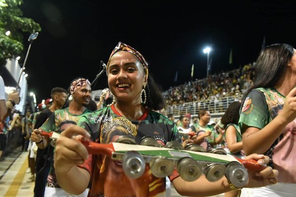 Ensaio técnico da Escola de Samba Unidos de Jucutuquara  por Fernando Madeira