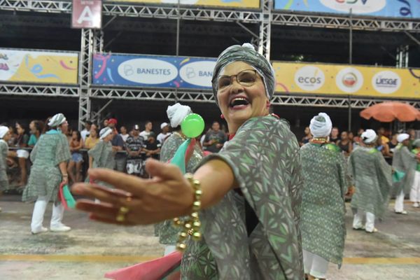 Ensaio técnico da Escola de Samba Unidos de Jucutuquara  por Fernando Madeira