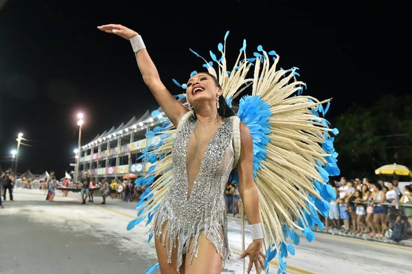 Ensaio técnico da Escola de Samba Unidos de Jucutuquara  por Fernando Madeira