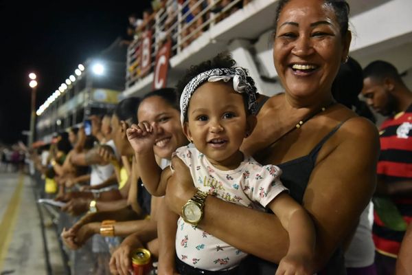 Ensaio técnico da Escola de Samba Unidos de Jucutuquara  por Fernando Madeira