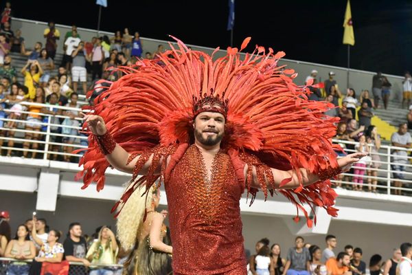 Ensaio técnico da Escola de Samba Unidos de Jucutuquara  por Fernando Madeira