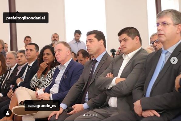 Marcelo Santos ao lado de Renato Casagrande no Palácio Anchieta. Crédito: Instagram de Marcelo Santos