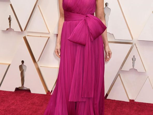 Rosa foi a cor escolhida por algumas atrizes por Gatty Images