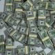 Imagem - Dólar cai para R$ 5,23 com desaceleração da Covid-19 no exterior