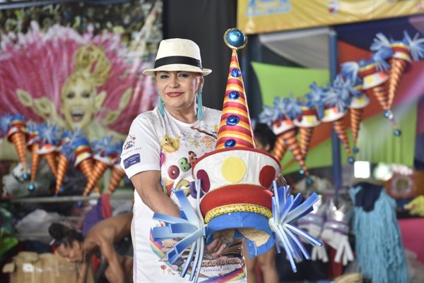 Data: 12/02/2020 - ES - Vitória - Beth Caseira, Novo Império. Entrevistada sobre escola de samba e comunidade - Editoria: Cidades - Foto: Vitor Jubini - GZ por Vitor Jubini