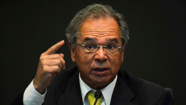 De acordo com o ministro da Economia, se for necessário, serão liberados mais recursos, trilhões. 'Vamos liberar mais dinheiro se for o caso', afirmou