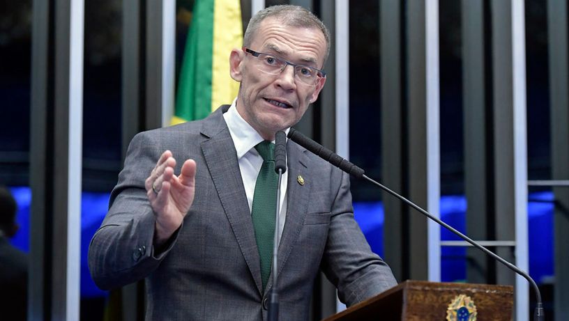Contarato foi elogiado por ter assumido  protagonismo ao presidir a Comissão de Meio Ambiente do Senado