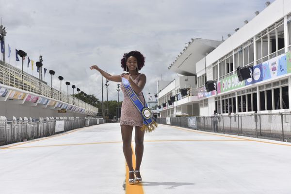 Data: 13/02/2020 - ES - Vitória - Nathalia Messias vence o concurso Garota do Samba da TV Gazeta - Editoria: Cidades - Foto: Vitor Jubini - GZ por Vitor Jubini