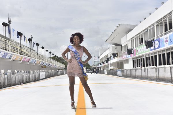 Data: 13/02/2020 - ES - Vitória - Nathalia Messias vence o concurso Garota do Samba da TV Gazeta - Editoria: Cidades - Foto: Vitor Jubini - GZ por Vitor Jubini