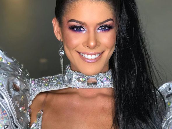 Make de carnaval de Rhaiany Falcão para Espaço Nales por Divulgação