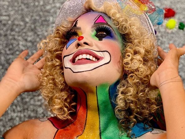 Make de carnaval feita pela maquiadora Jess Vieira por Divulgação