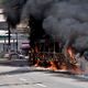 Carro foi incendiado na rua Marins Alvarino, em Itararé