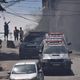 Carro foi incendiado na rua Marins Alvarino, em Itararé