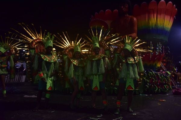 Sinal verde para o Carnaval de Vitória: bastidores da Pega no Samba e clima de festa no Sambão do Povo por Rodrigo Gavini